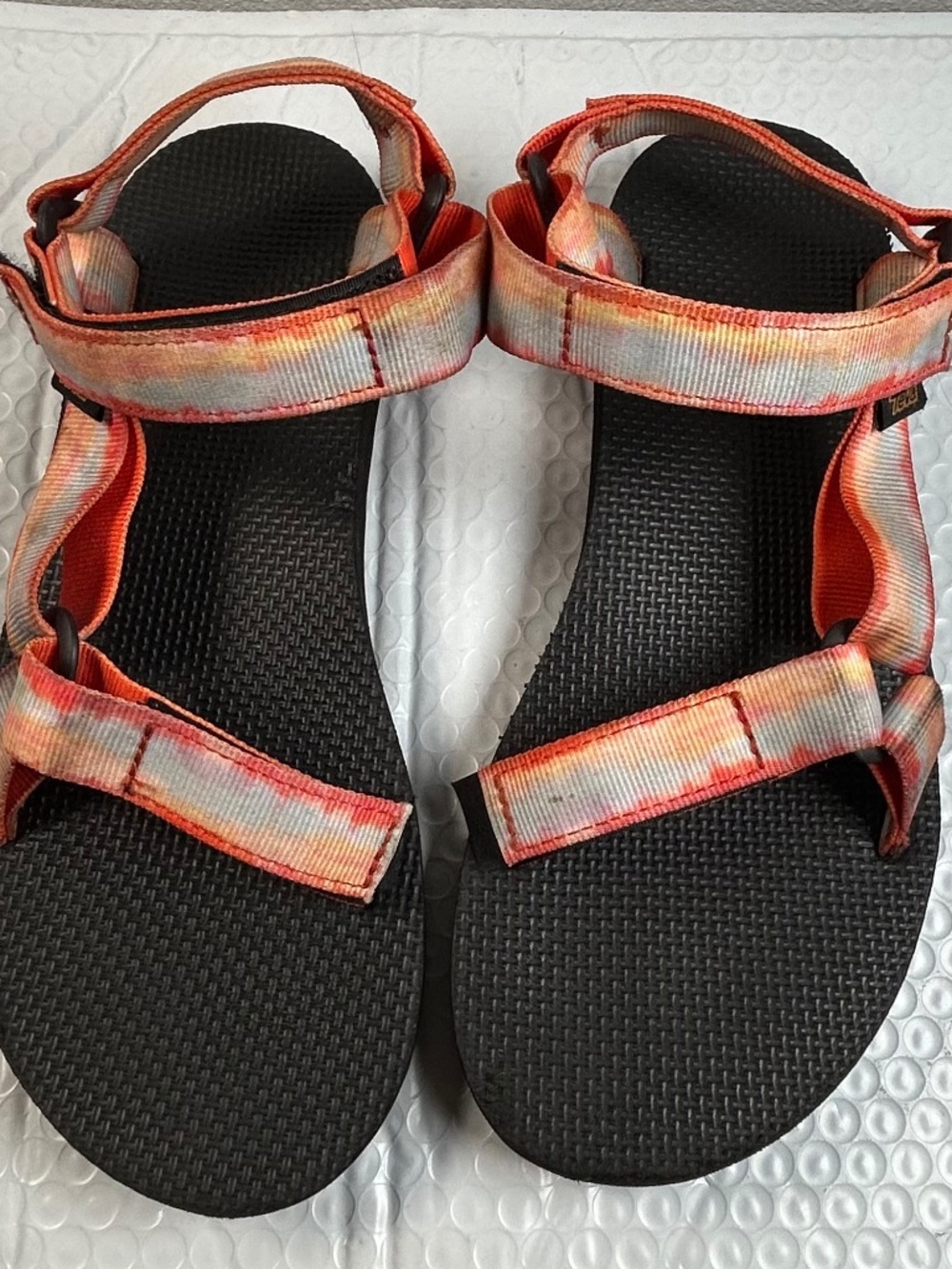 Teva Original Universal Sandals Women's size 8 Sorbet Red Tie Dye (strap dirty)